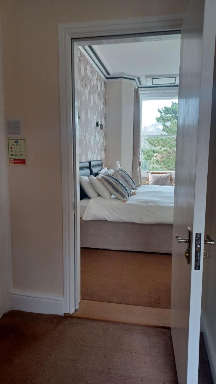 Hotel Glan Heulog à Conwy Extérieur photo