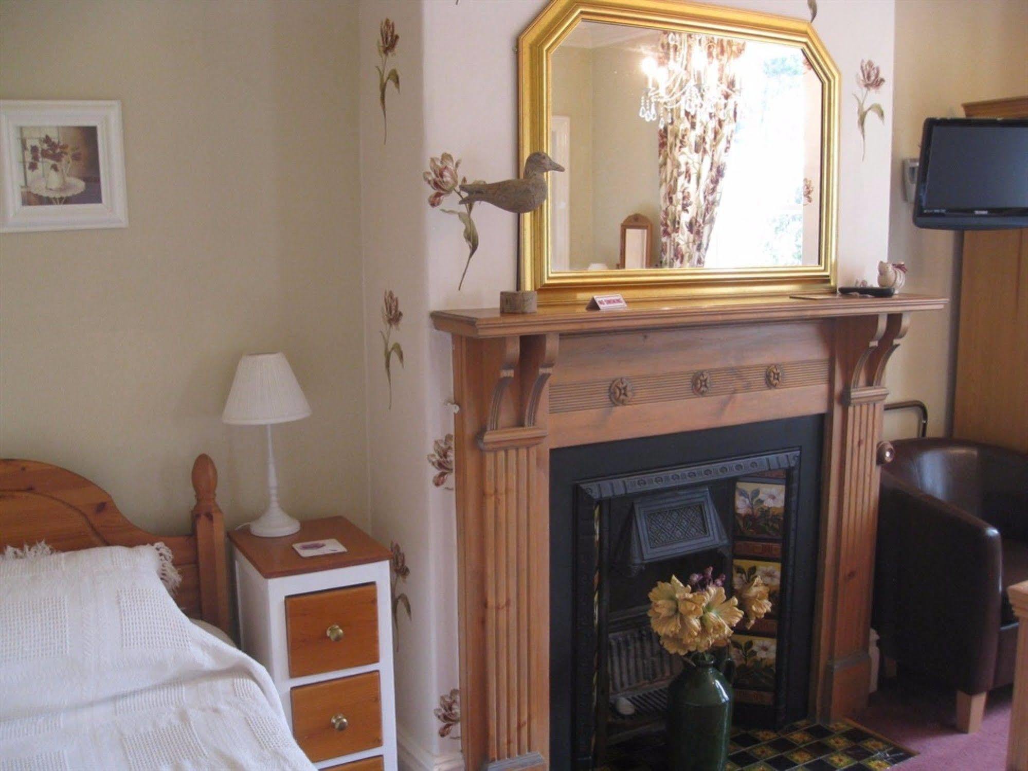 Hotel Glan Heulog à Conwy Extérieur photo